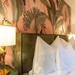 Jungle 3 King Beds & Terrace Hb דירה