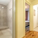 Jungle 3 King Beds & Terrace Hb *