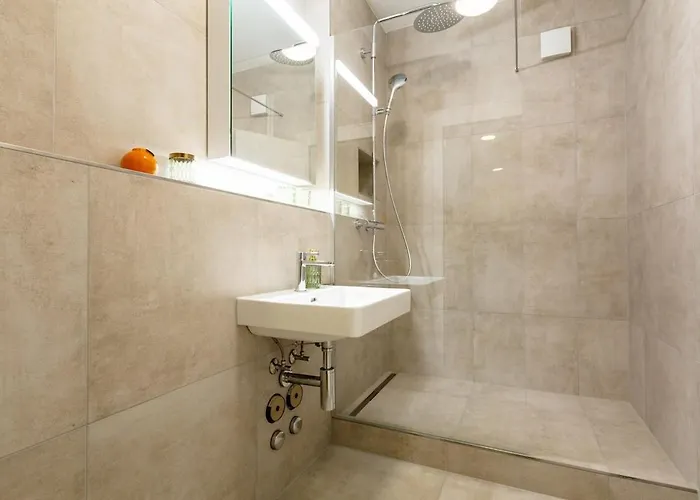 Jungle Suite 3 King Beds & Terrace Zuerich Hb